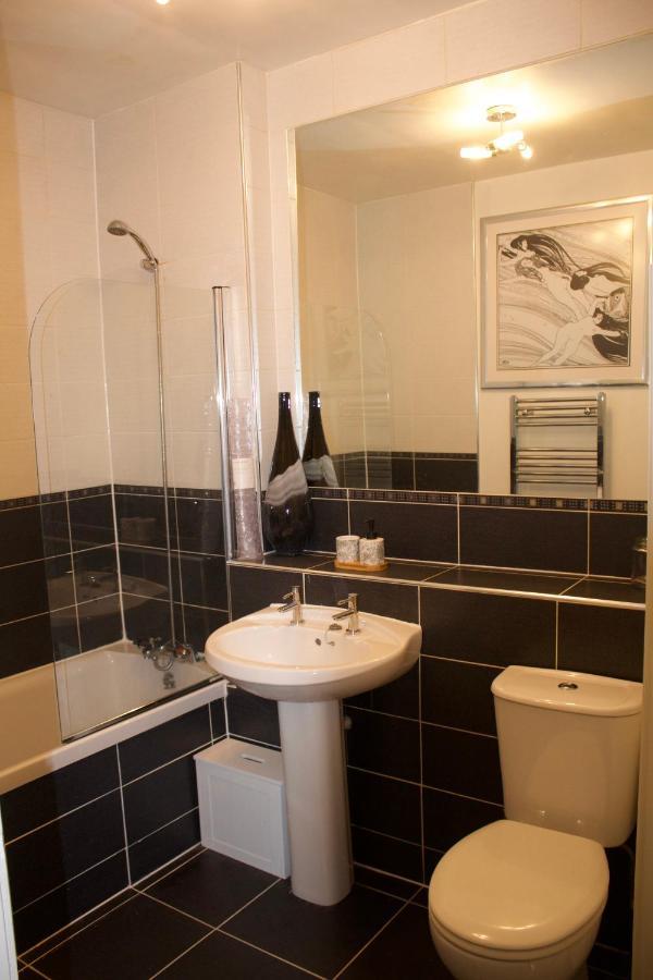 Lovely 1 Bed Flat In Stockbridge, Near Edinburghs City Centre Exterior photo